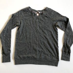 VS top with silver accents